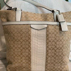 EUC Coach shoulder bag.